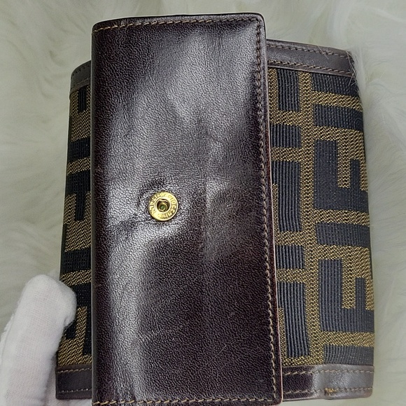 Fendi Zucca wallet - Picture 11 of 17